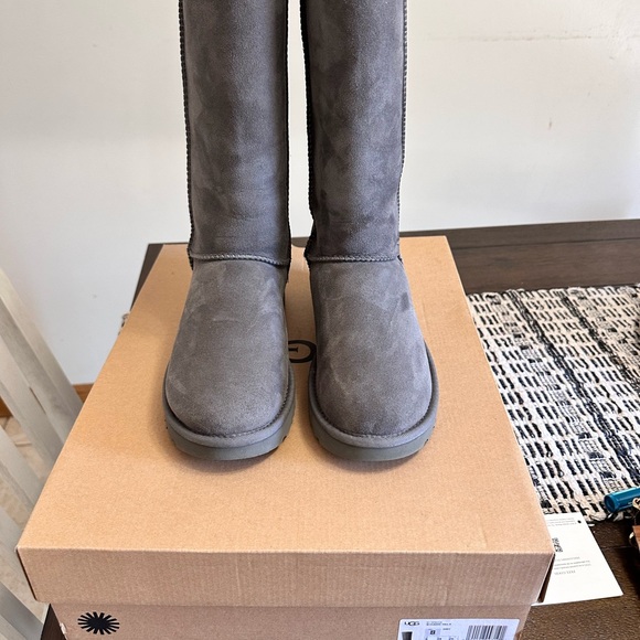 UGG classic tall grey - Picture 4 of 6